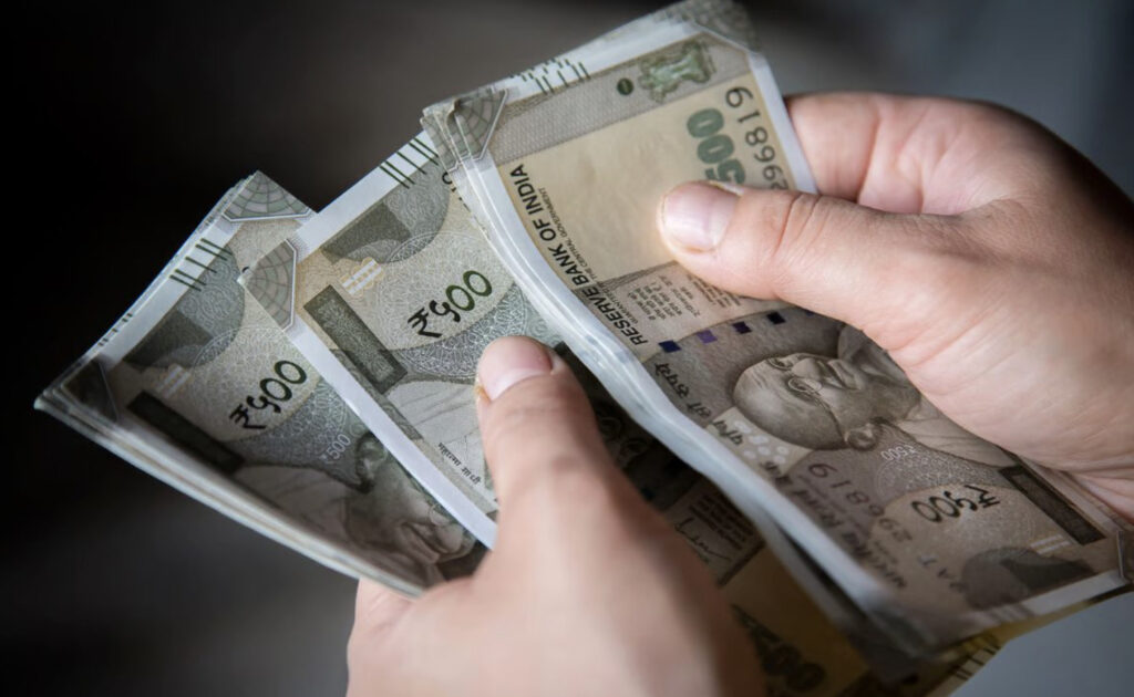 7th Pay Commission for Govt employees: likely to get 4% hike In DA in March 2024